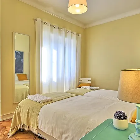 아파트 Almirante 2 Four Bedrooms 리스본