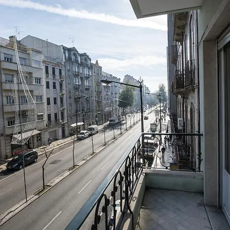 아파트 Almirante 2 Four Bedrooms 리스본