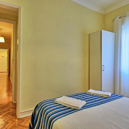 아파트 Almirante 2 Four Bedrooms 리스본