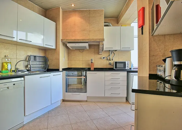 Διαμέρισμα Almirante 2 Four Bedrooms *