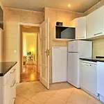 Almirante 2 Four Bedrooms Διαμέρισμα Lisboa