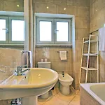 Almirante 2 Four Bedrooms * Lisboa